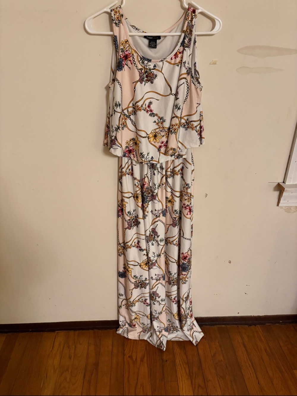 Robert Louis lady’s long dress